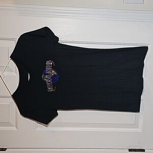 Universal Studios t-shirt M, beautiful crystals emblem. Black 100% cotton